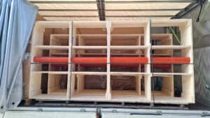 Materiale fragile avvolto e protetto su pallet